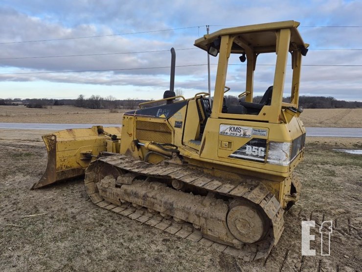 2002-caterpillar-d5g-image-12