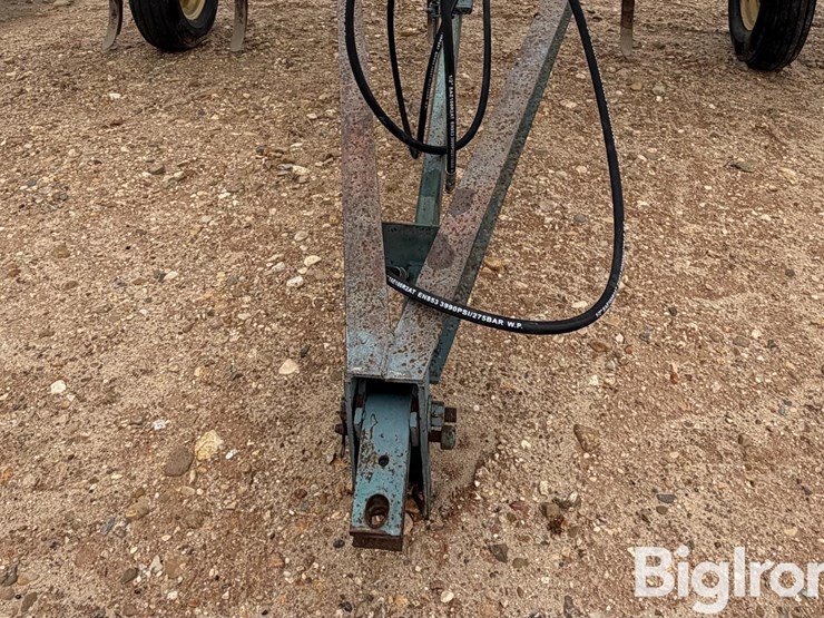 john-deere-100-image-9