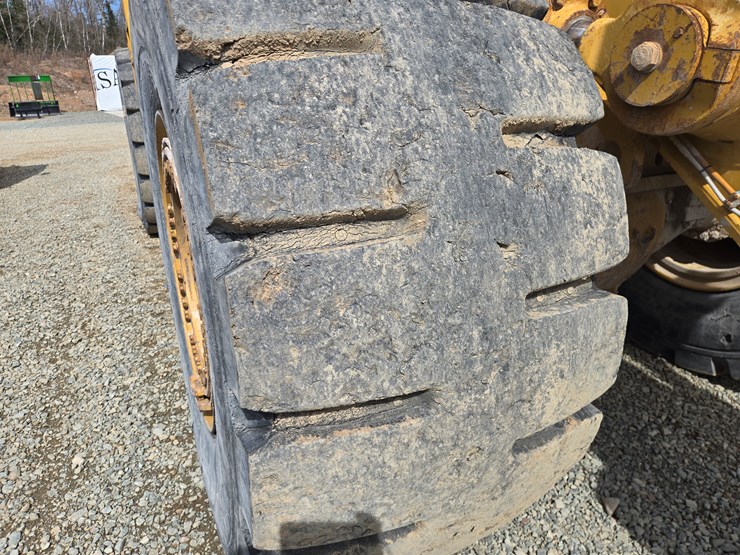 2001-caterpillar-988g-image-88