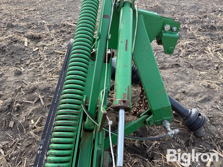 john-deere-275-image-17