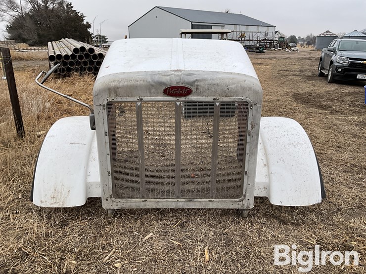 peterbilt-378-image-2