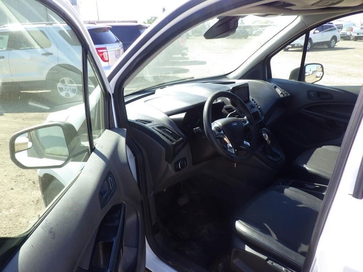 2020-ford-transit-connect-image-5