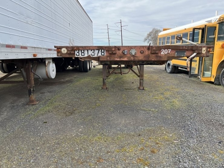 1985-utility-flatbed-image-3