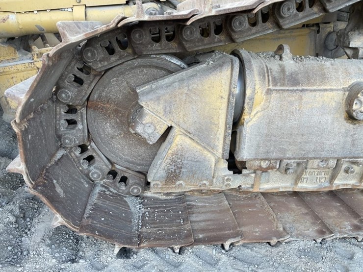 caterpillar-d6t-lgp-image-19