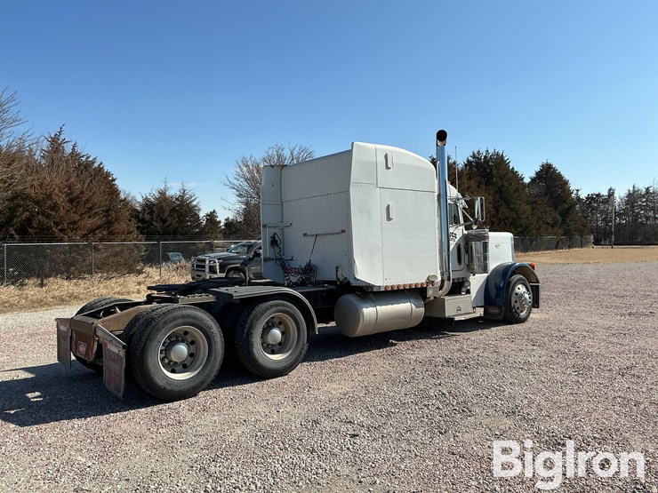 2000-peterbilt-379-image-5