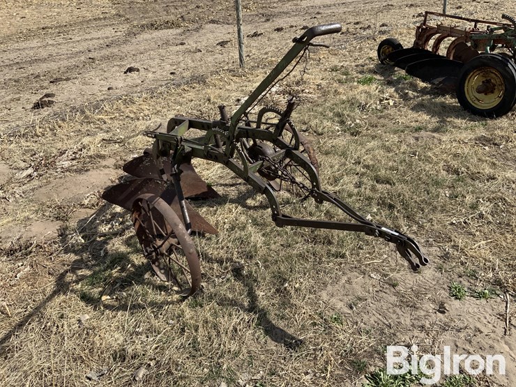 2-john-deere-2-image-3