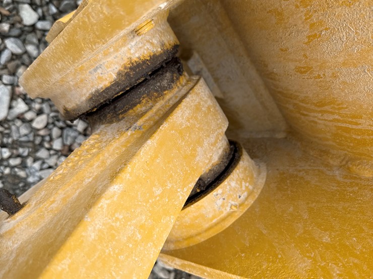 caterpillar-972-image-12