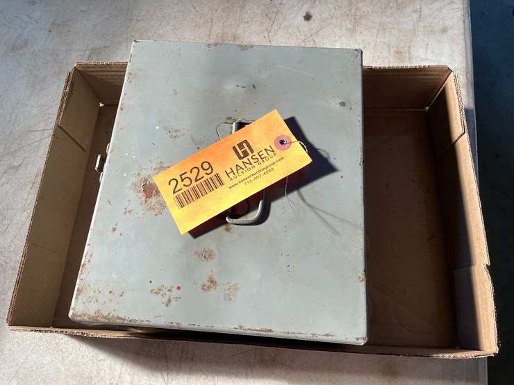 #2529-•-vintage-gear-puller-image-2