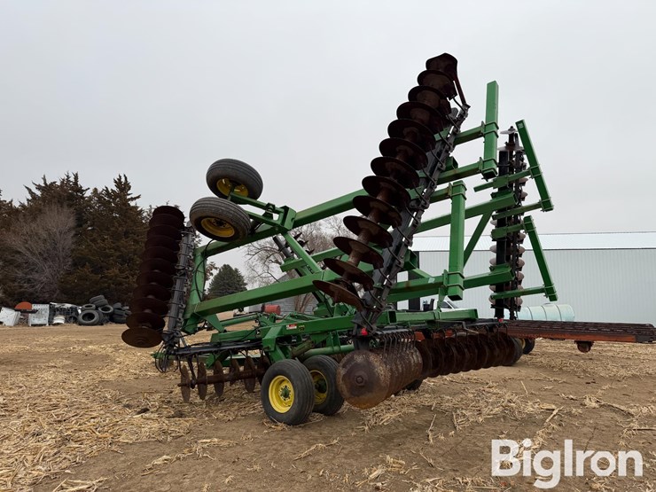 john-deere-630-image-7