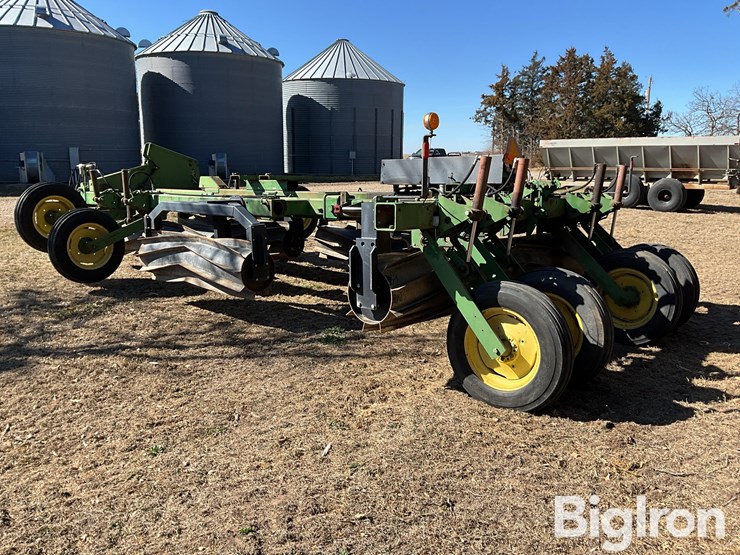 john-deere-7000-image-7