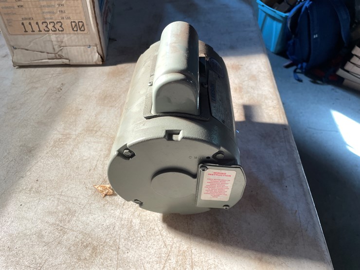 #2544-•-new-leeson-electric-motor-image-2