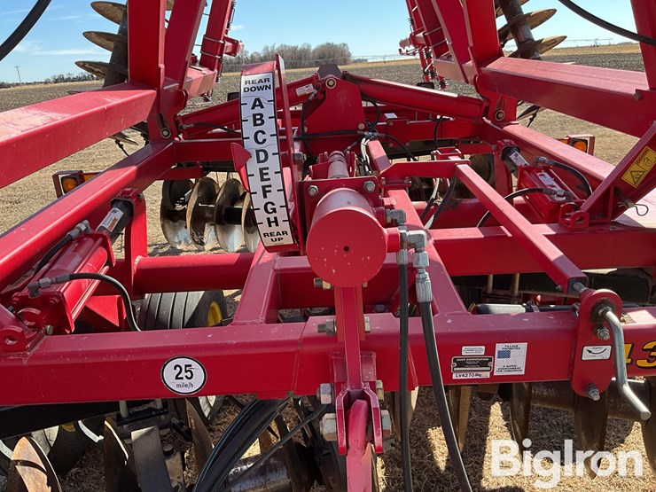 2011-sunflower-1435-image-11