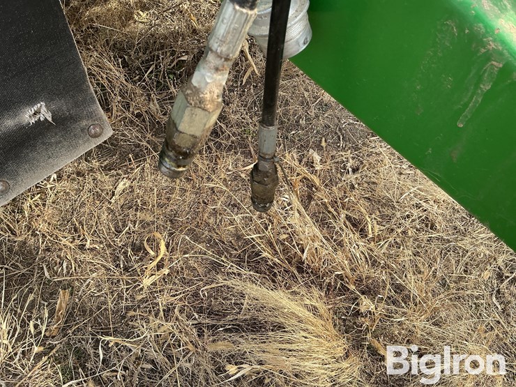 2005-john-deere-567-image-12