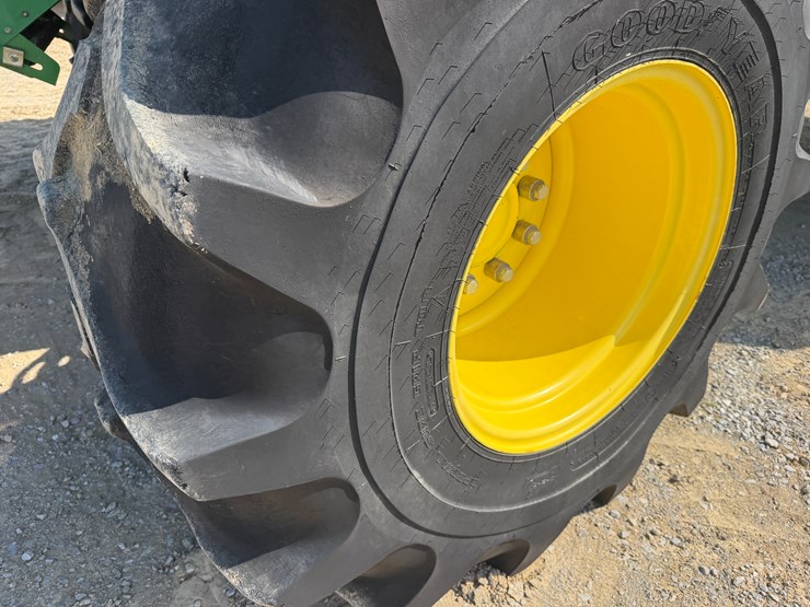 2014-john-deere-s670-image-57