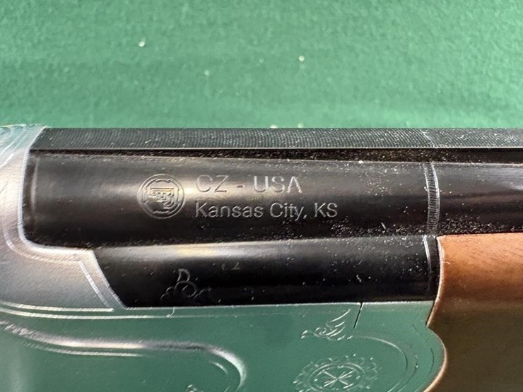 cz-huglu-redhead-deluxe-20ga-o/u-shotgun-image-7