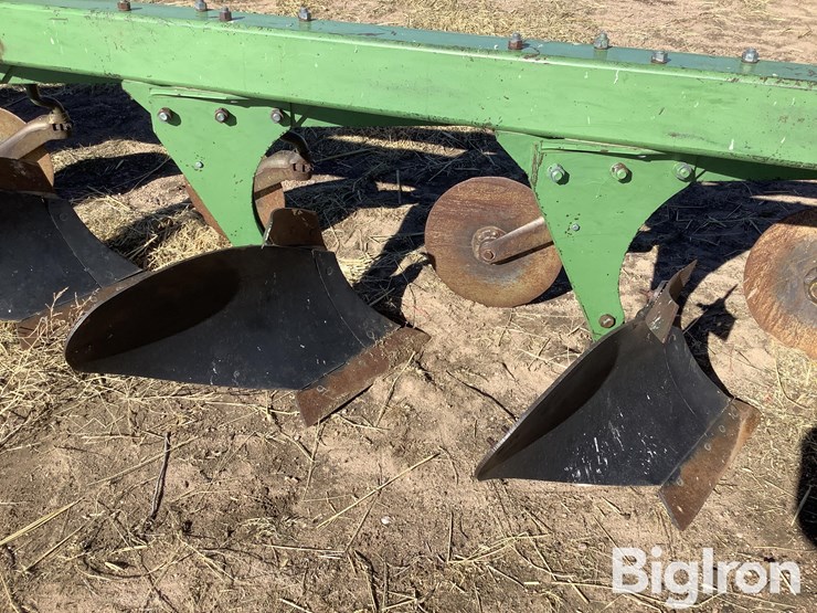 john-deere-8-image-13