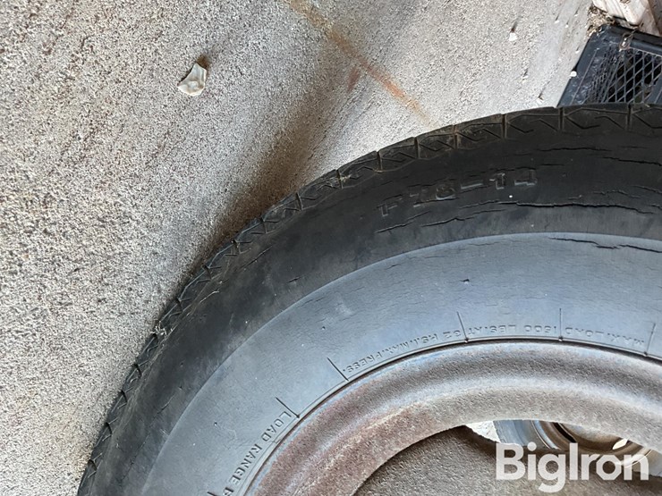 kuker-industries-10-200-pull-type-sprayer-image-16