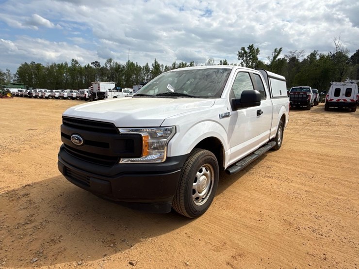 2019-ford-f150-xl-image-2