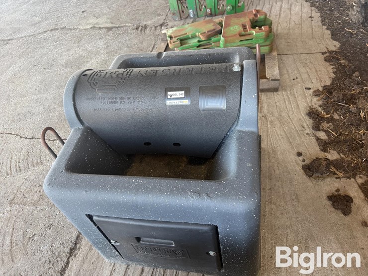petersen-waterers-super-pete-34c-cattle-waterer-image-4