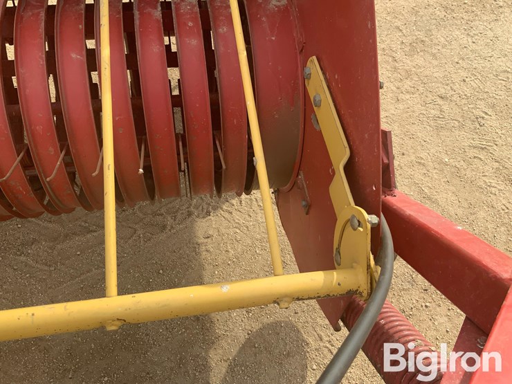 new-holland-166-image-19