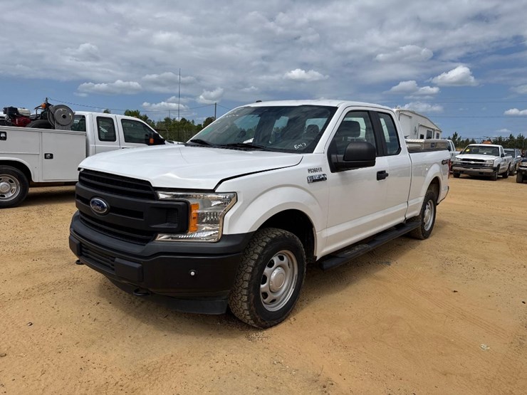 2019-ford-f150-xl-image-2