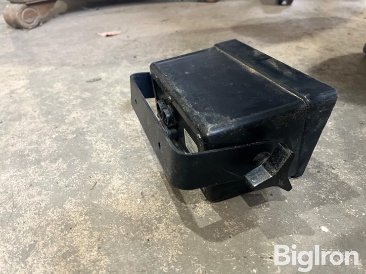 raven-scs-330-sprayer-control-image-5