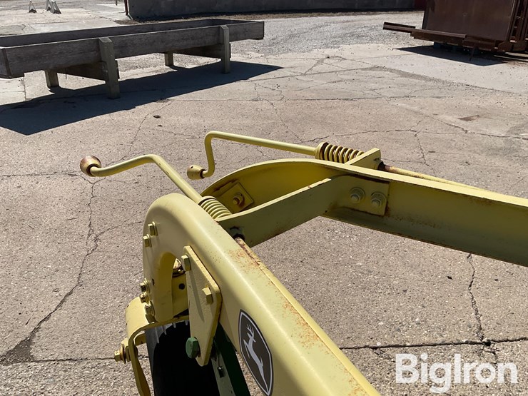 john-deere-640-image-10