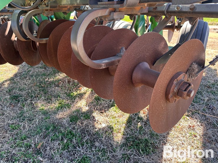 2014-john-deere-2623-image-19