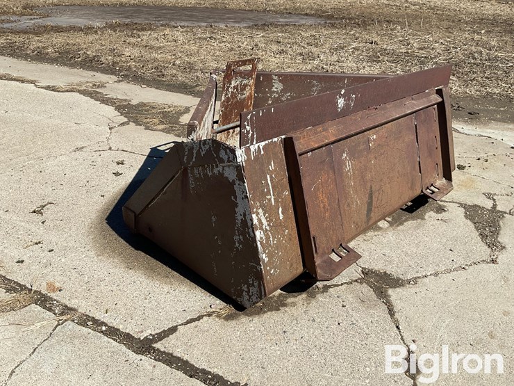 melroe-60"-concrete-utility-bucket-image-7