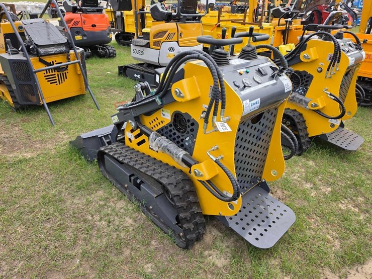 --absolute---new---stand-on-mini-skid-image-2