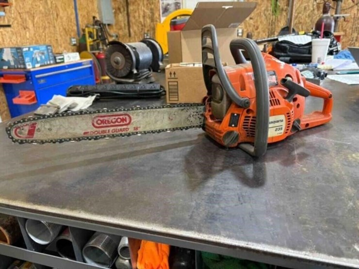 husqvarna-235---18"-chainsaw-image-1