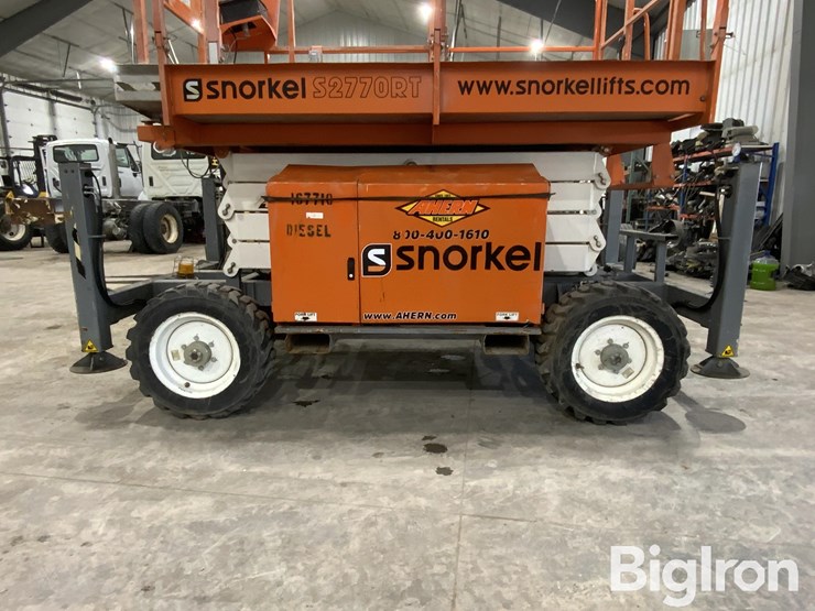 2016-snorkel-s2770rt-image-13