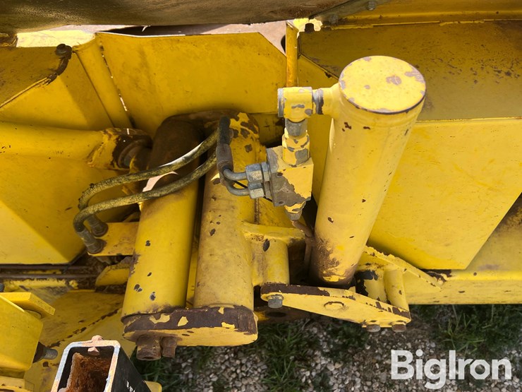 john-deere-688-image-18