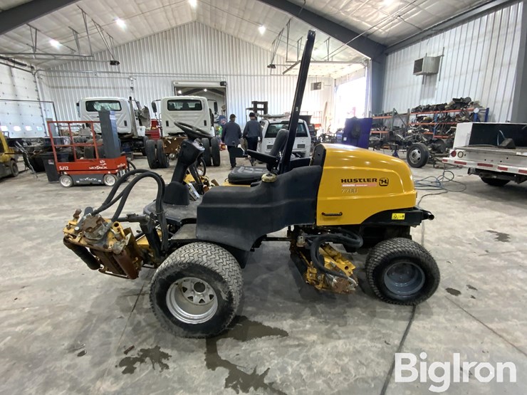 massey-ferguson-730-image-8