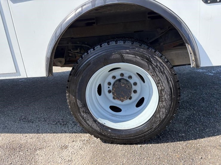 2015-ford-f550-sd-image-5