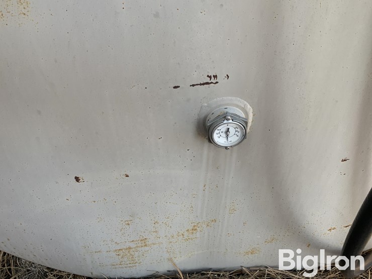 mills-1000-gal-fuel-tank-w/electric-pump-image-12