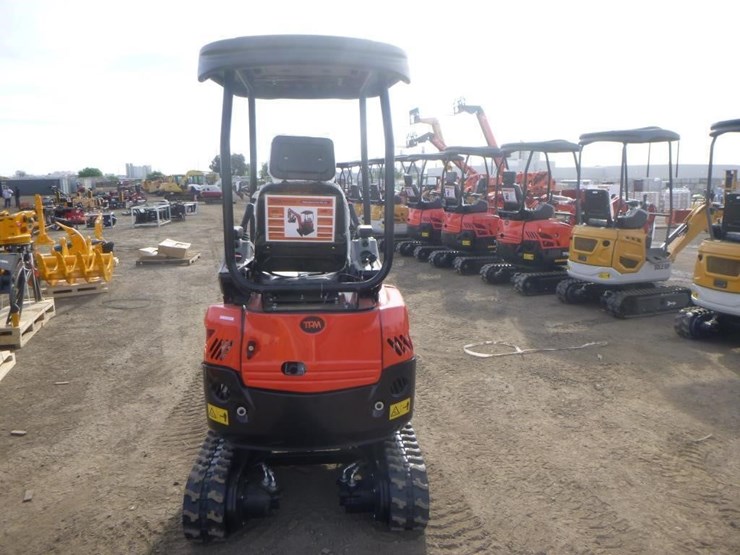 2025-tpm-20khydraulic-excavator-image-8