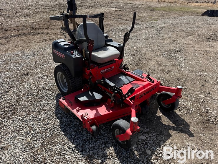 gravely-proturn-60-image-3