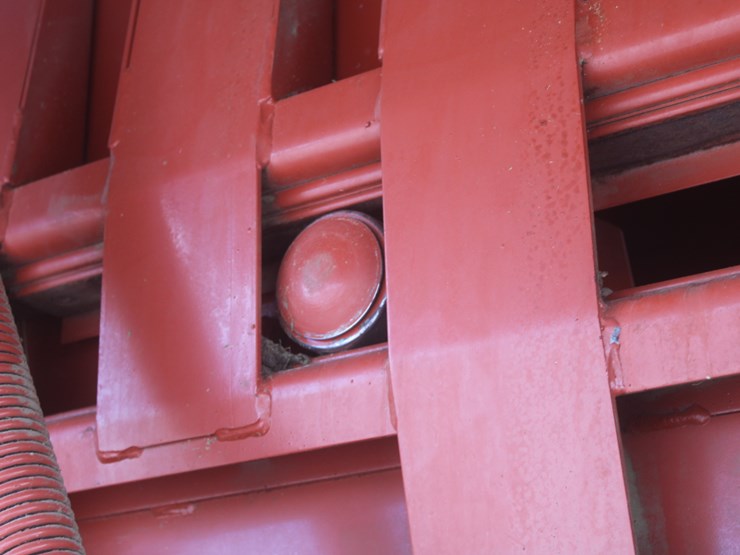 hesston-4910-image-82