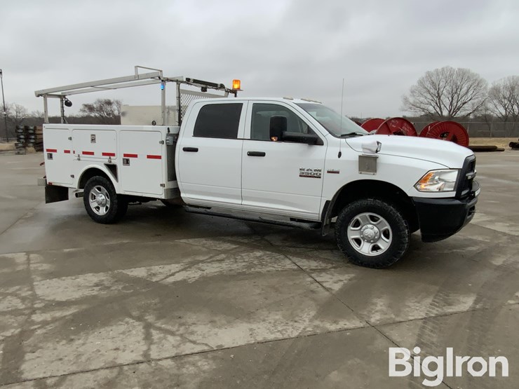 2015-ram-3500-slt-image-3