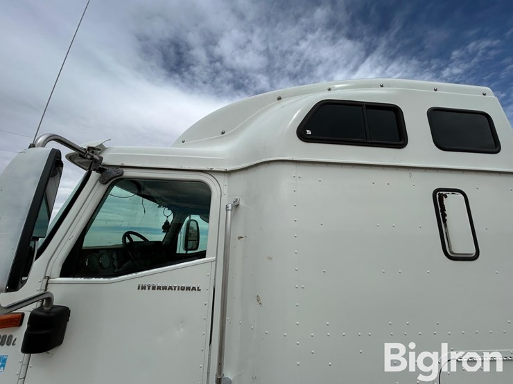 2003-international-9200i-image-19