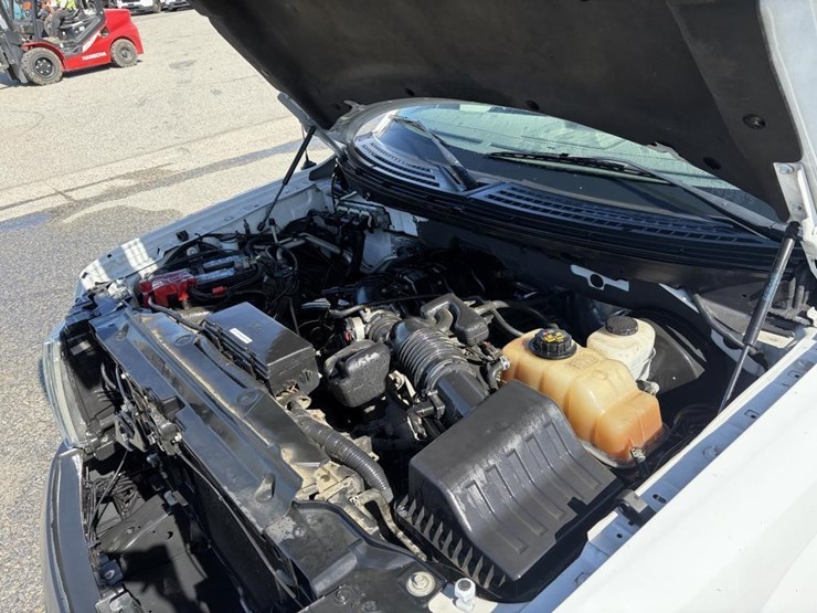 2013-ford-f150-xl-image-6