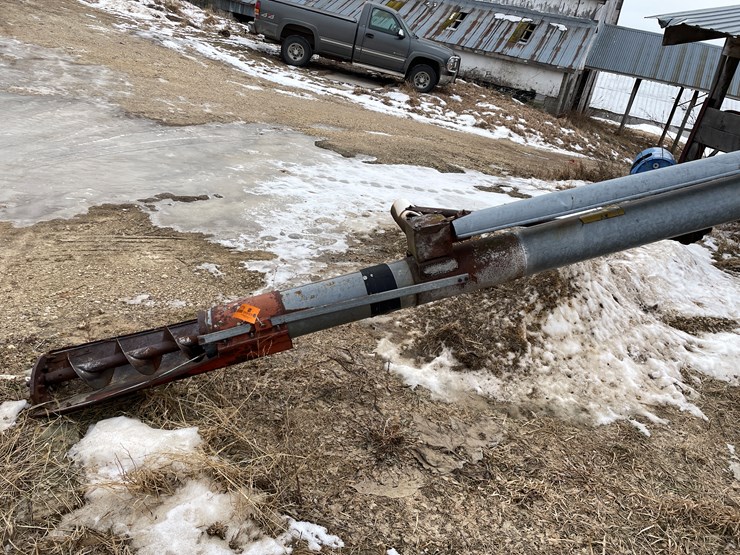 #2379-•-gt-50'-elevator-image-10