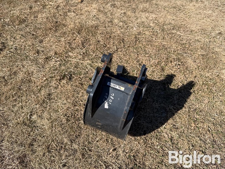 9"-mini-excavator-bucket-image-6