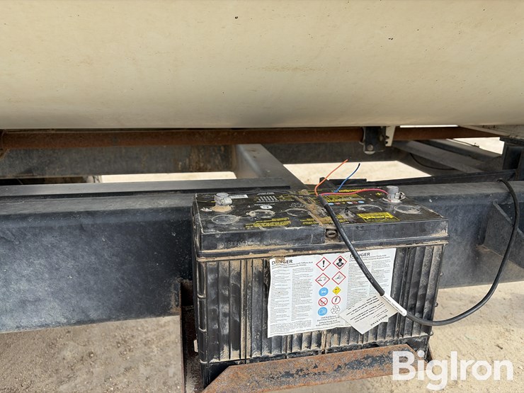 roto-mix-540-14xd-feed-wagon-image-12