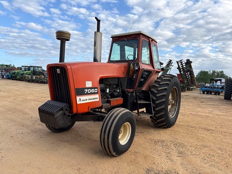 allis-chalmers-7060-image-2