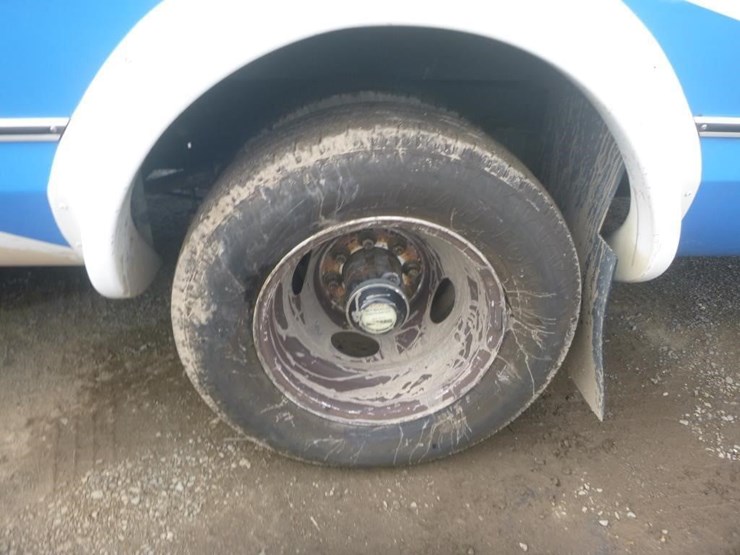 2014-ford-e450-image-16