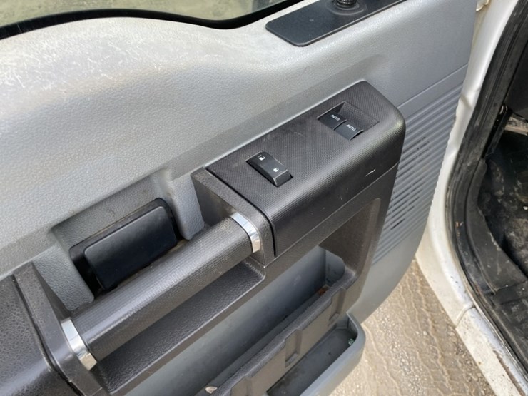 2013-ford-f250-sd-image-22