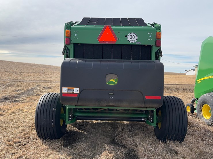 john-deere-560m-image-5