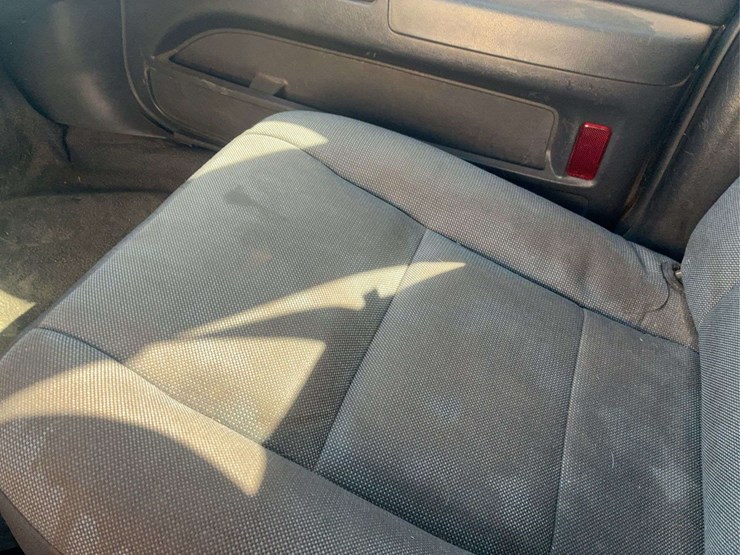 2011-ford-crown-victoria-lx-police-/-sedan-4d-image-25